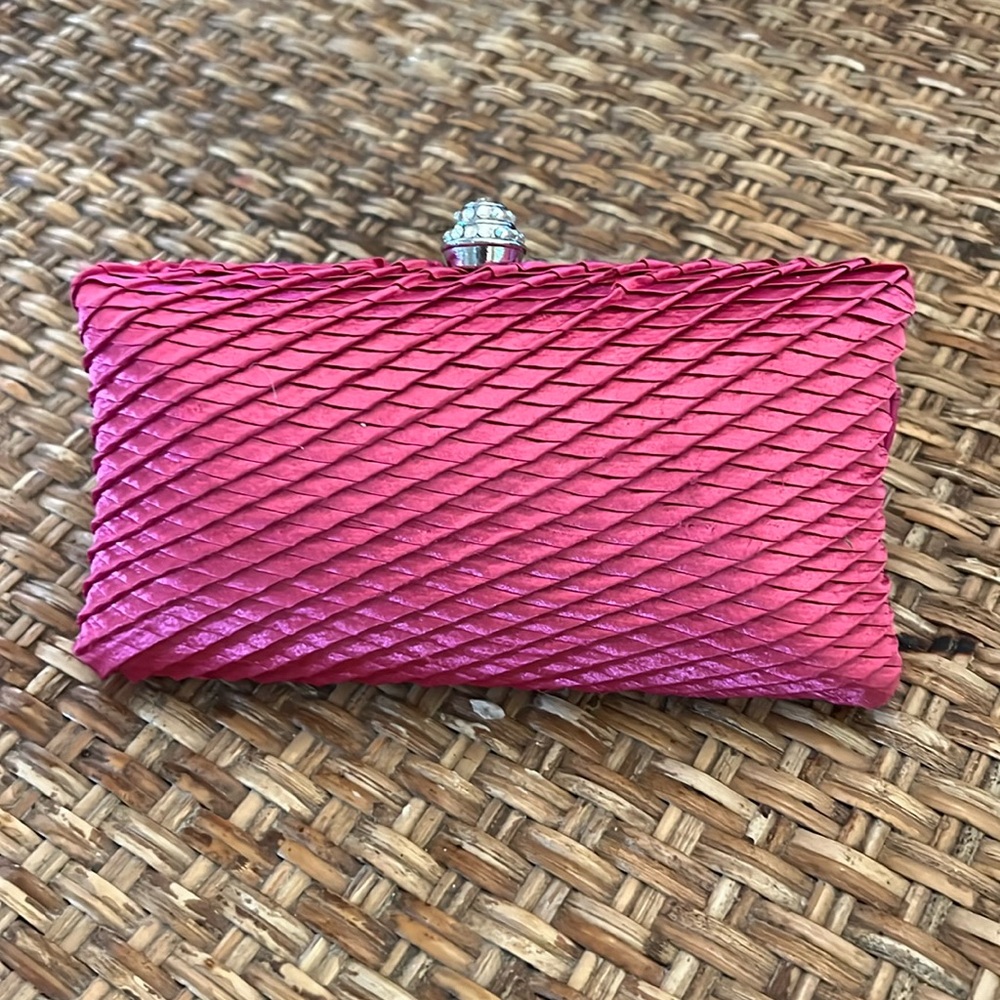 Pink satin clutch Barbie pleated excellent condition interior has chain handle